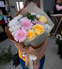 Букет цветов из:  Герберы, Розы и Хризантемы в Преградном