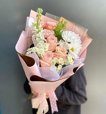 Букет цветов из:  Хризантемы и Розы в Преградном
