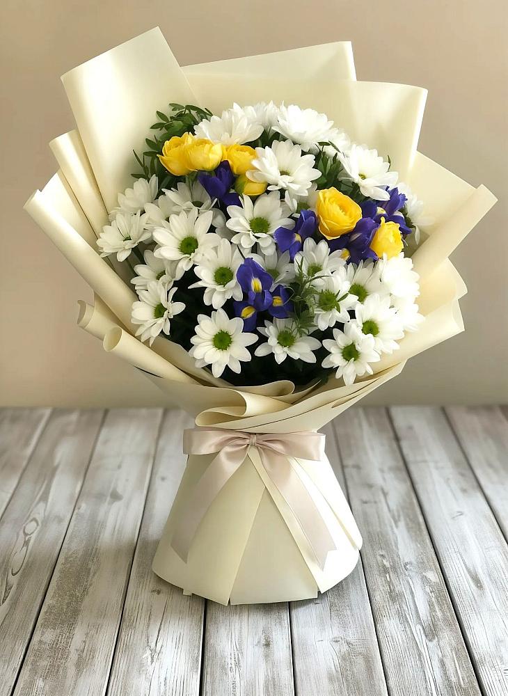 Букет цветов из: Ирисы, Хризантемы и Розы в Преградном
